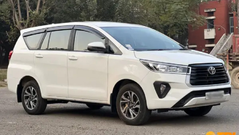 Innova Crysta Car Rental in Jaipur: Travel in Comfort and Style