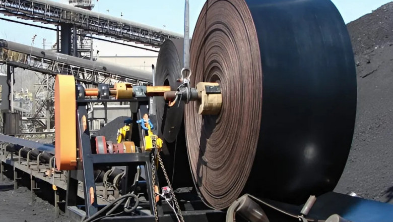 Top 5 Reasons Why Woodmac Industries Is the Most Reliable Manufacturer of Rubber Conveyor Belts Today