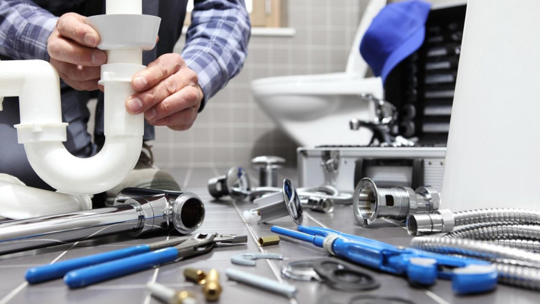 5 Signs It's Time to Call a Plumber in Holly Springs for Pipe Repairs