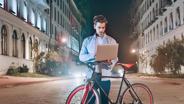 E-Scooter and bike Software Development Company - Trends 2025
