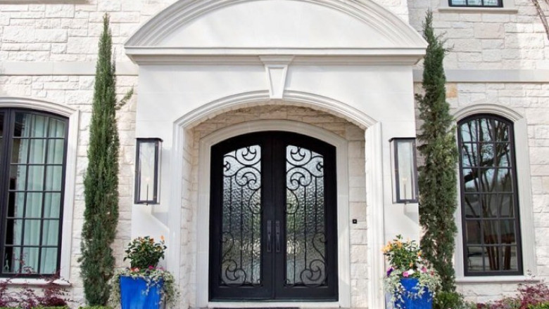 Custom Doors – Crafting Unique Entrances That Define Spaces