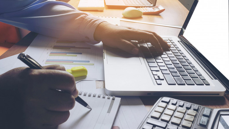 How a Professional Ghostwriting Agency Can Help You Stand Out
