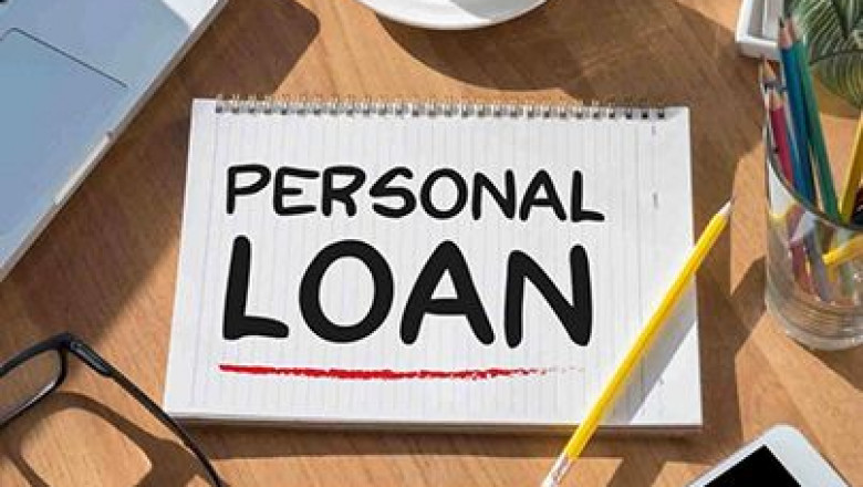 Salaried Professionals in Delhi: How to get a high-value Personal Loan without collateral?