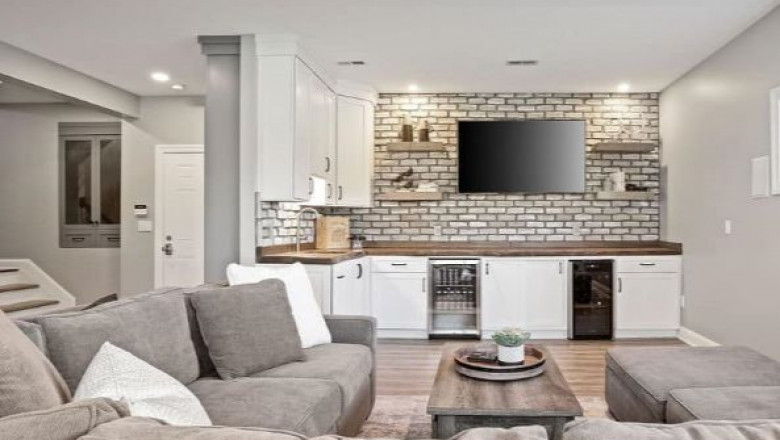 DIY vs. Professional Basement Renovation Services