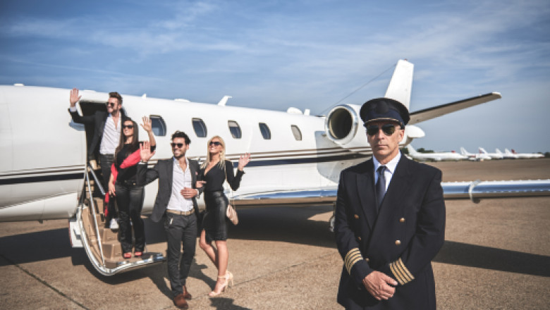 Reliable & Luxurious JFK Airport Transfers To Manhattan | Famous Drive