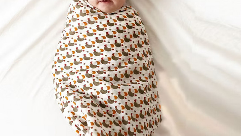 Baby Swaddle in UAE | Tickle Tickle