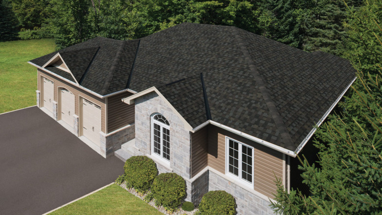 Essential Roofing Services in Florida: Repair, Metal &amp; Emergency Help