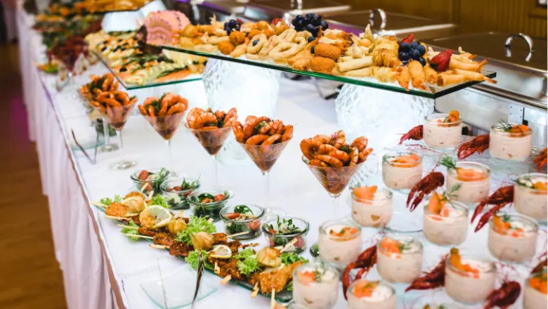 5 Creative Menu Ideas for Your Next Wedding Reception