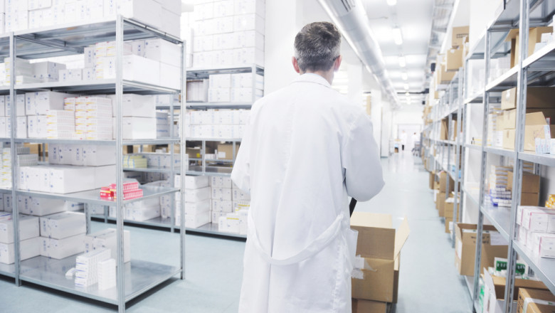 Top Features of a Reliable Healthcare Warehouse in India