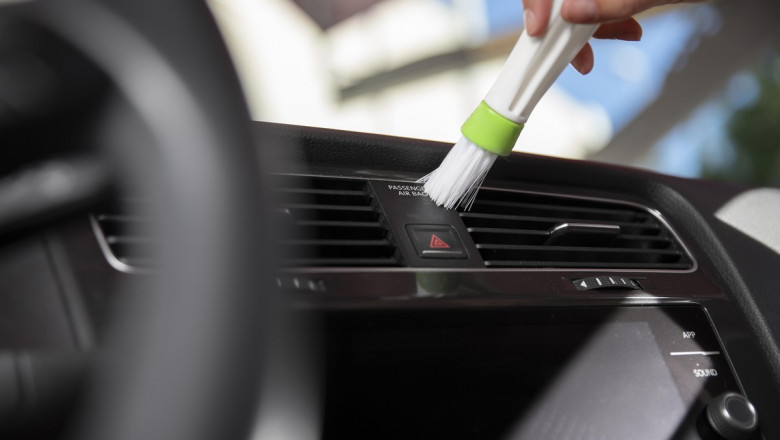 Top 7 Secrets to Extend Your Car AC Lifespan in the UAE