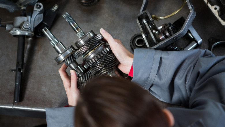 Excavator Engine Parts: Key Components, Functions, and Maintenance Tips