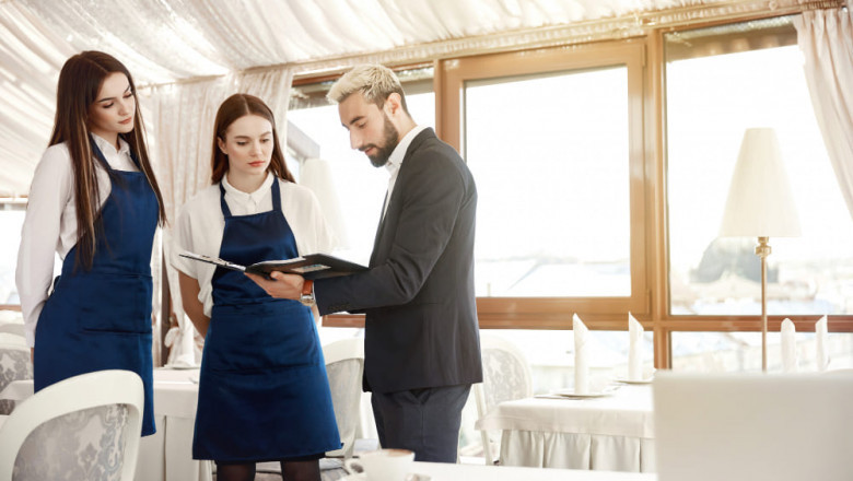 Exploring the Benefits of Personalized Catering Services for Private Jets