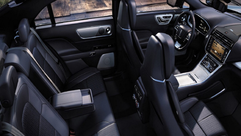 Best Luxury Chauffeur Service in NYC: Experience Elegance and Comfort with Famous Drive