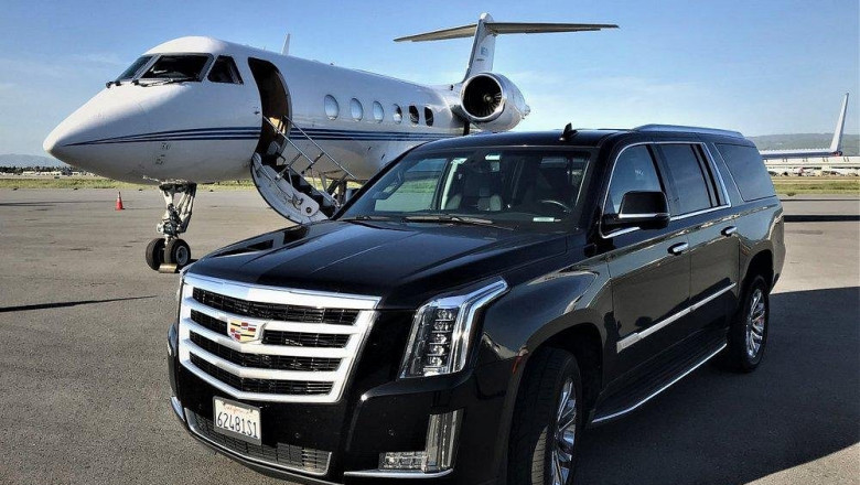 Upgrade Your Airport Commute with Business Limo Service North York – First-Class Travel to Pearson Airport