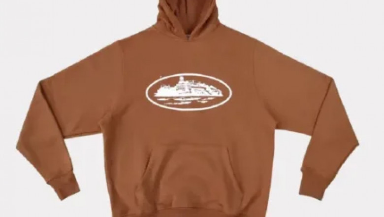 How to Style a Corteiz Hoodie for Different Occasions