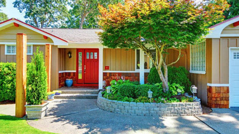 Best Entryway Ideas for Curb Appeal in 2025
