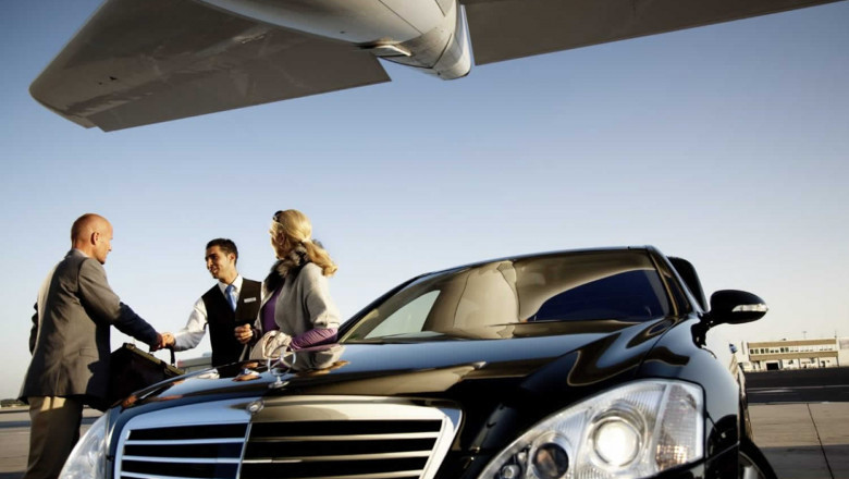 Ride Smart with NYC Luxor Limo – The Top Limo Service to/from LGA Airport