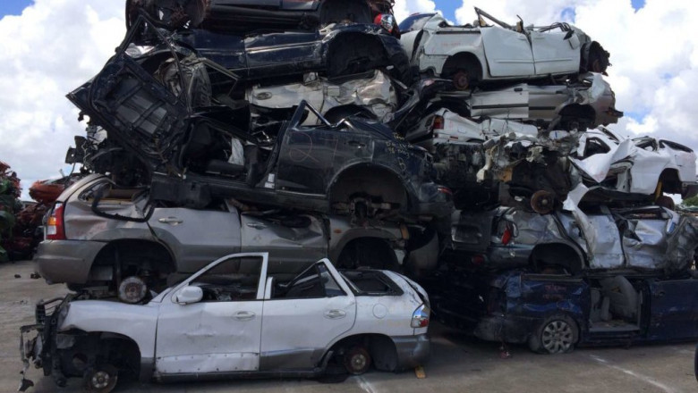 When Is It Best to Sell Your Junk Car for Cash in Warwick?