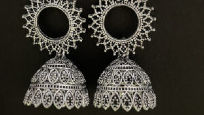 Discover Stunning Artificial Jewellery for Women of All Ages