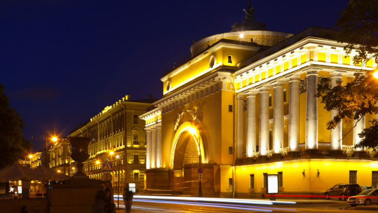 Top Benefits of Facade Lighting Installation in Dubai