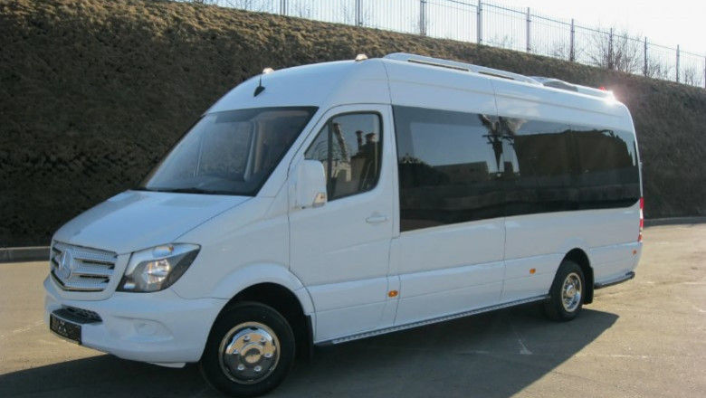 Reliable Minibus Hire Wolverhampton Services