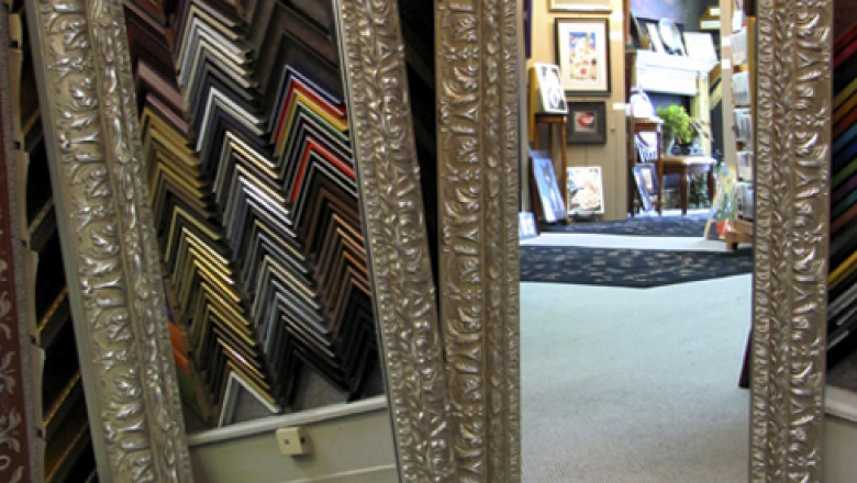 The Timeless Appeal of a Custom Mirror in Home and Business Design