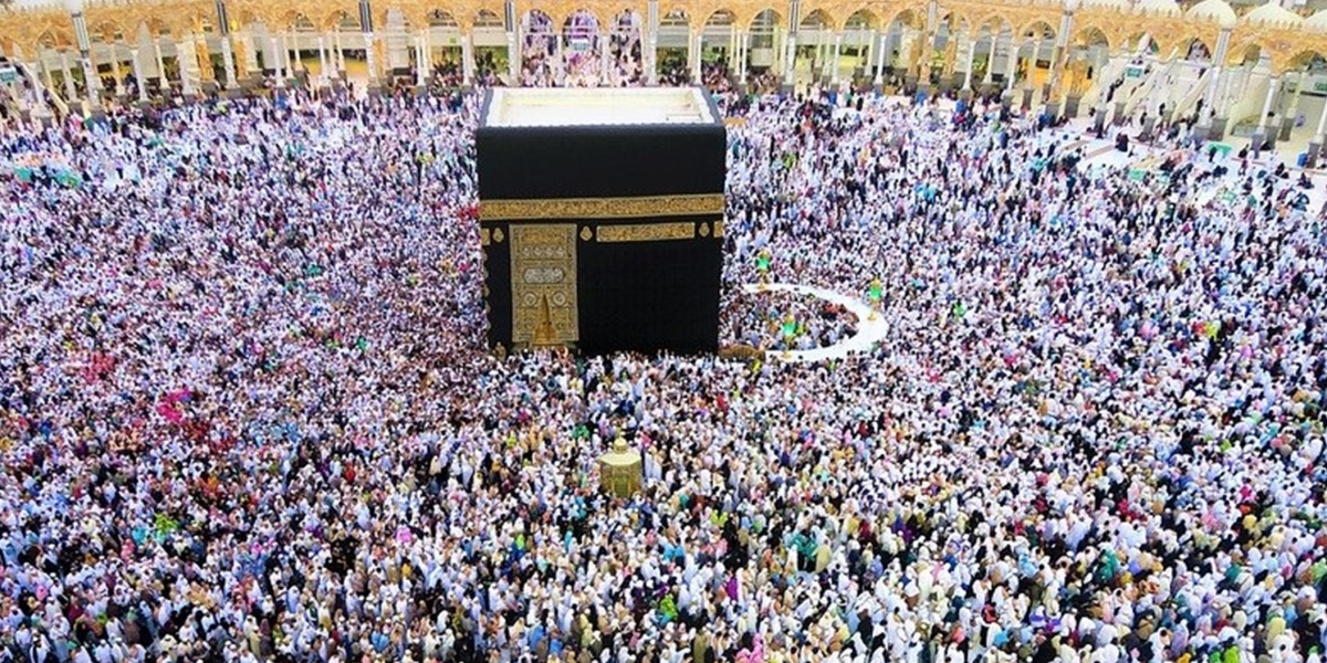 How Can You Choose the Best Umrah Travel Agency in the UK?