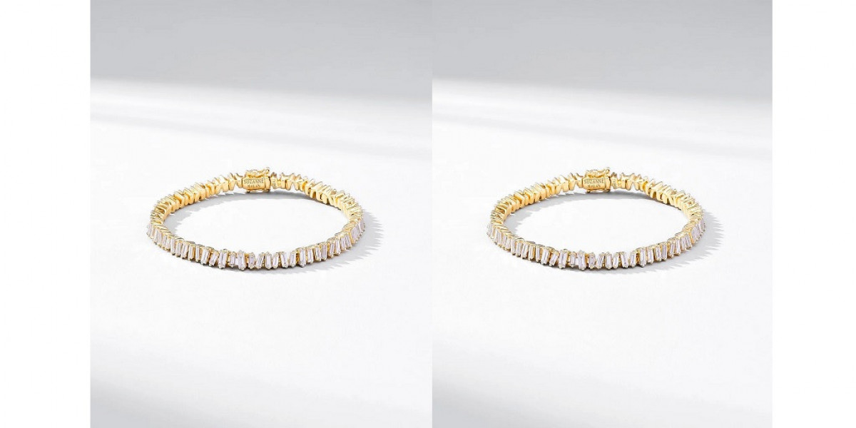 What Makes Baguette Diamond Bracelet Your Key to Effortless Elegance