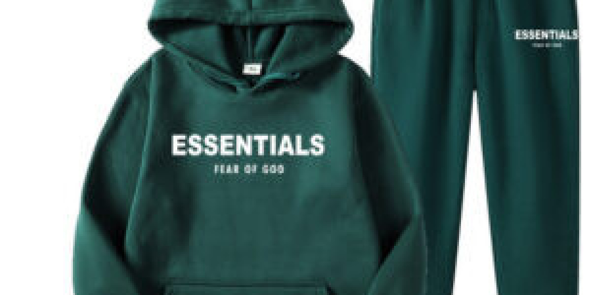 Essentials Hoodie and Essentials Tracksuit: The Perfect Combination of Comfort and Fashion