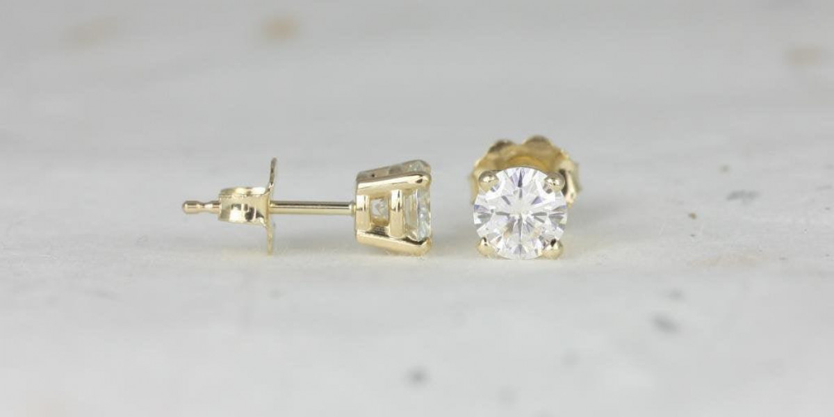 Ethical Elegance: Lab-Grown Diamond Engagement Rings and Earrings for Women