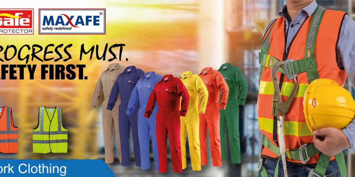 Protective Clothing: Advantages for Your Staff and Company