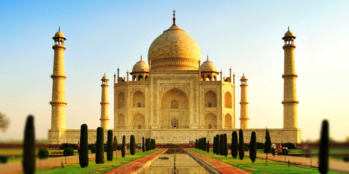 Taj Mahal One Day Tour: A Timeless Journey Through Agra