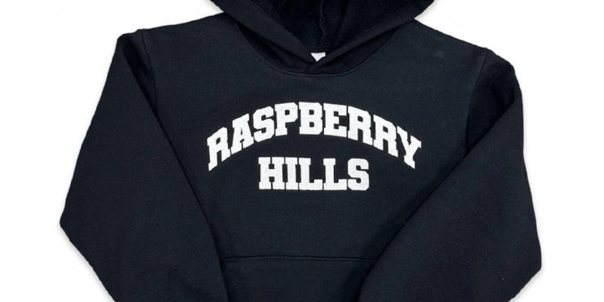 Raspberry Hills: Nature’s Quiet Masterpiece