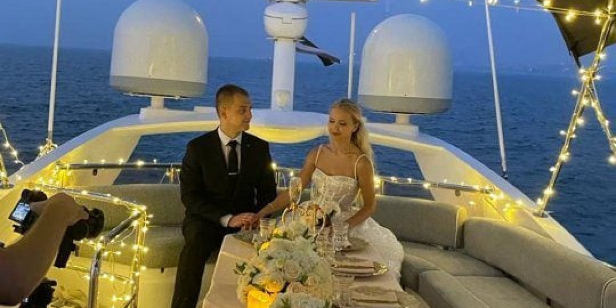 Top 5 Yachts in Dubai for a Dream Wedding Ceremony